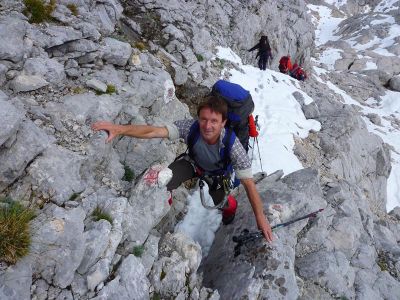 011-Abstieg vom Hohe-Trog-Sattel zur Simonyhuette